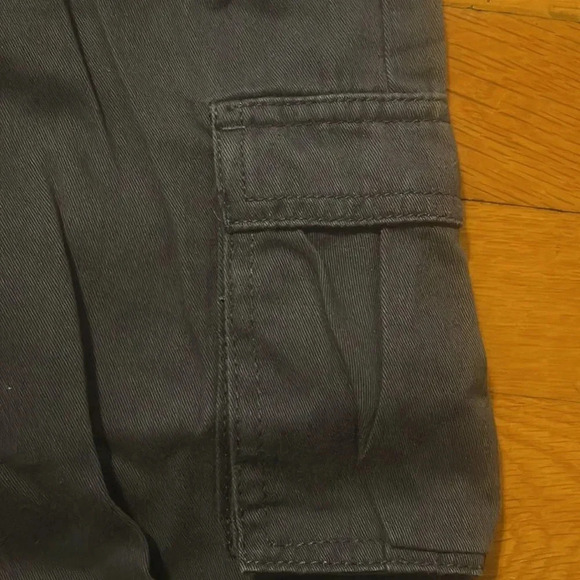 OshKosh B’Gosh cargo pants - Picture 2 of 6